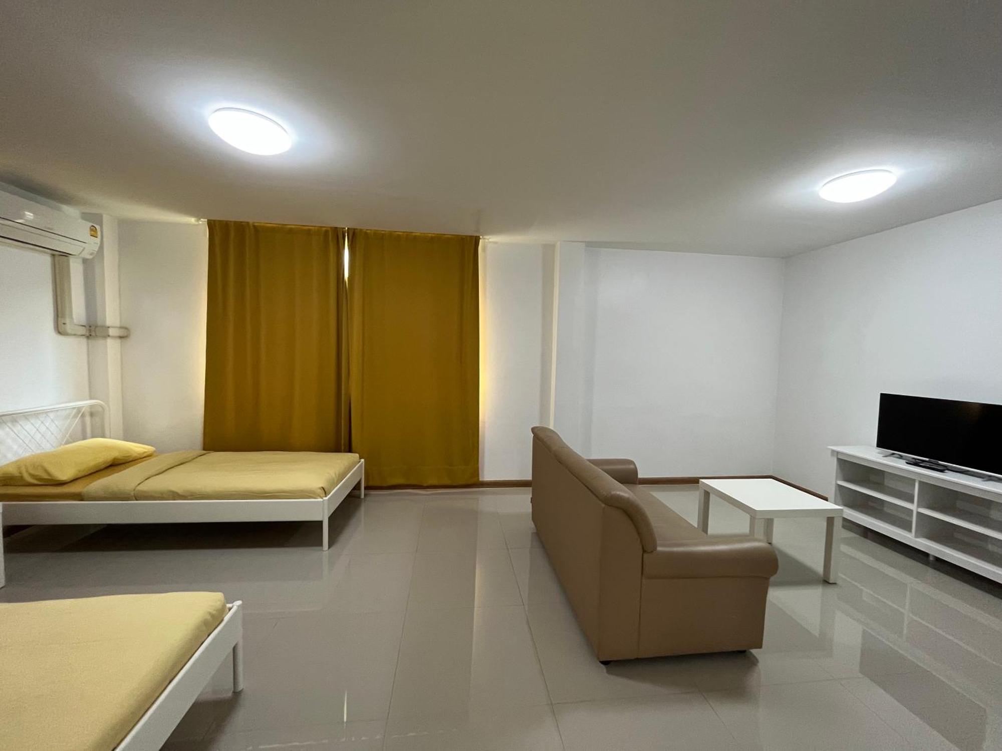 Dao Jaras Fah Hometel ดาวจรัสฟ้าโฮมเทล Banguecoque Exterior foto